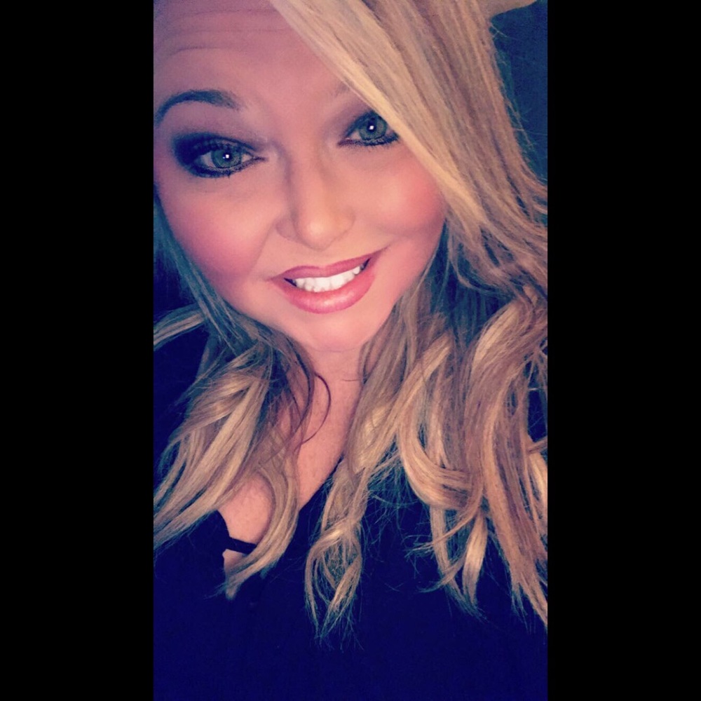 Meet your Posher, Whitney